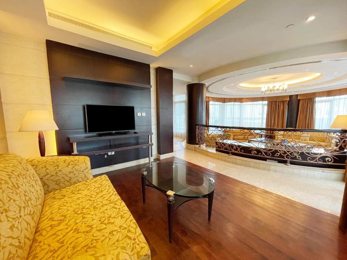 فندق سويسوتيل المروج 5*