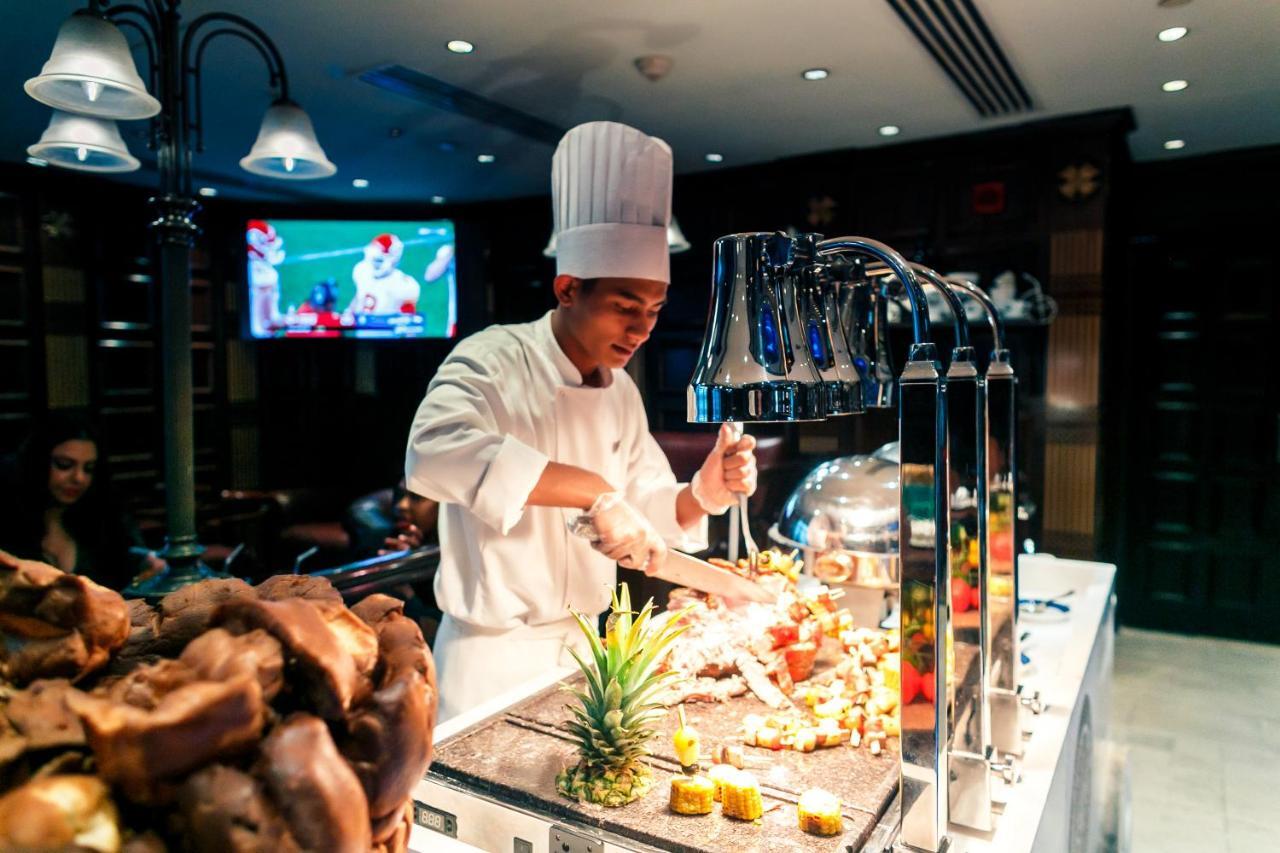 Swissotel Al Murooj Отель 5*