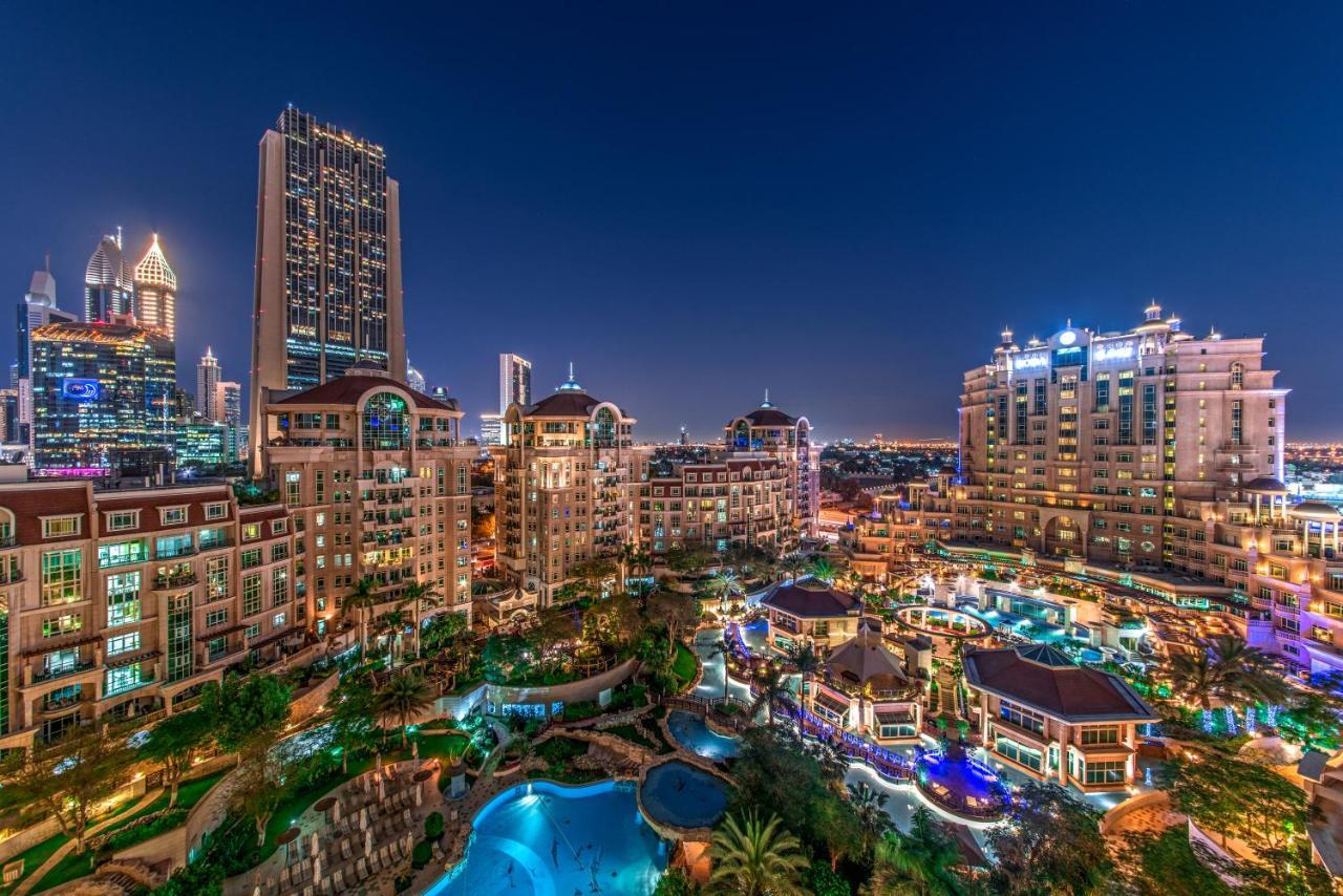 Готель Swissotel Al Murooj Дубай