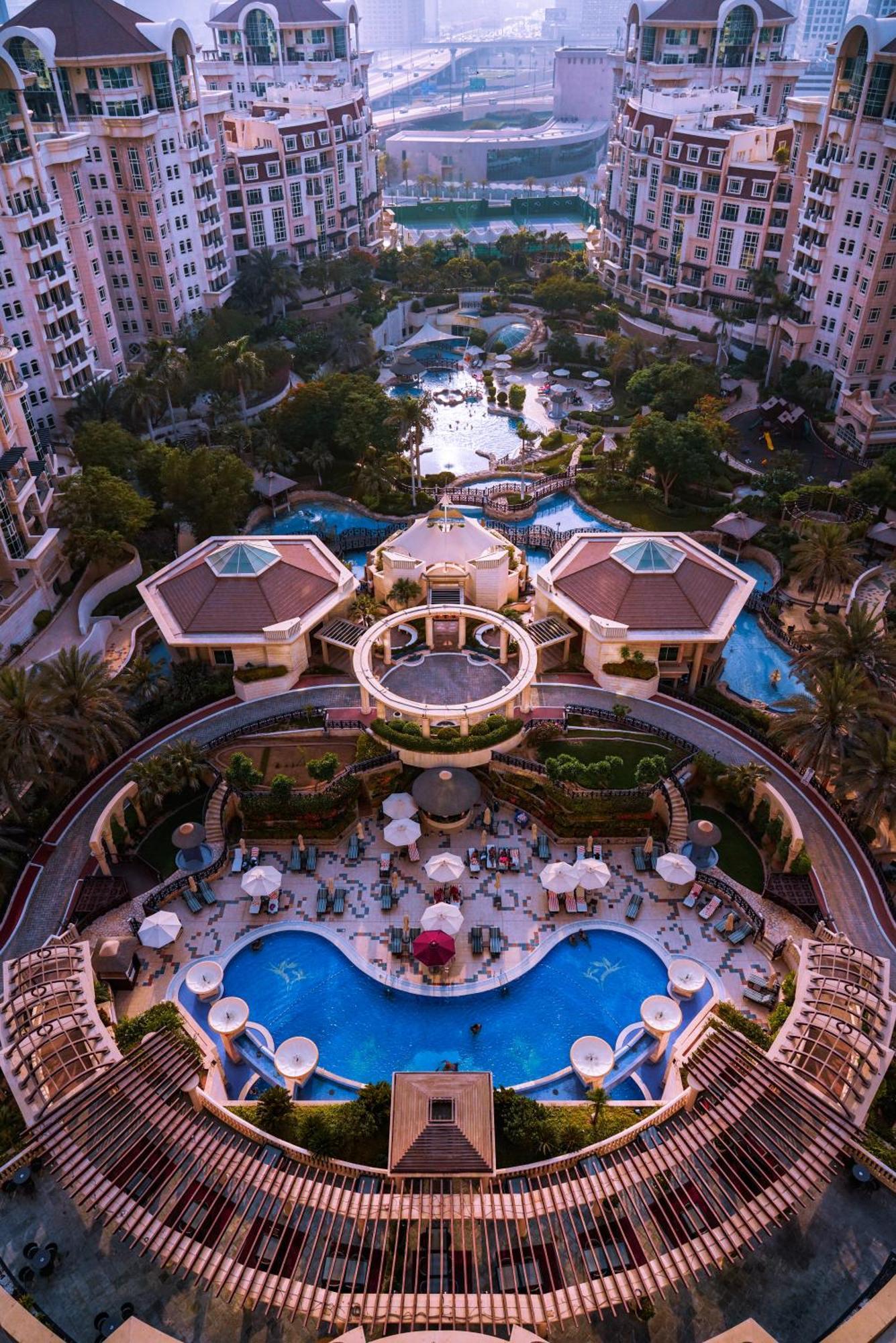 Swissôtel Al Murooj 5* Dubai