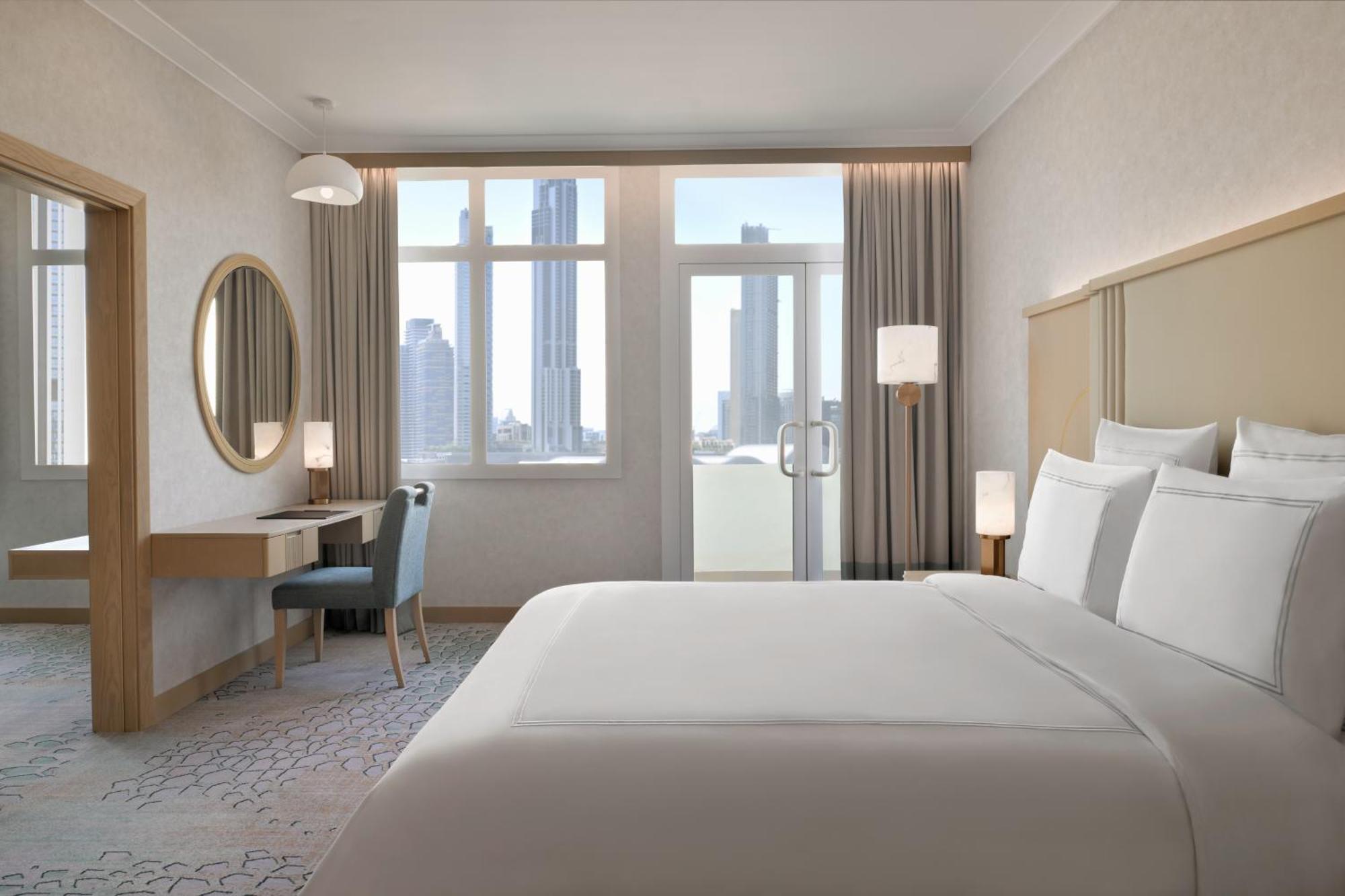 Swissôtel Al Murooj 5*