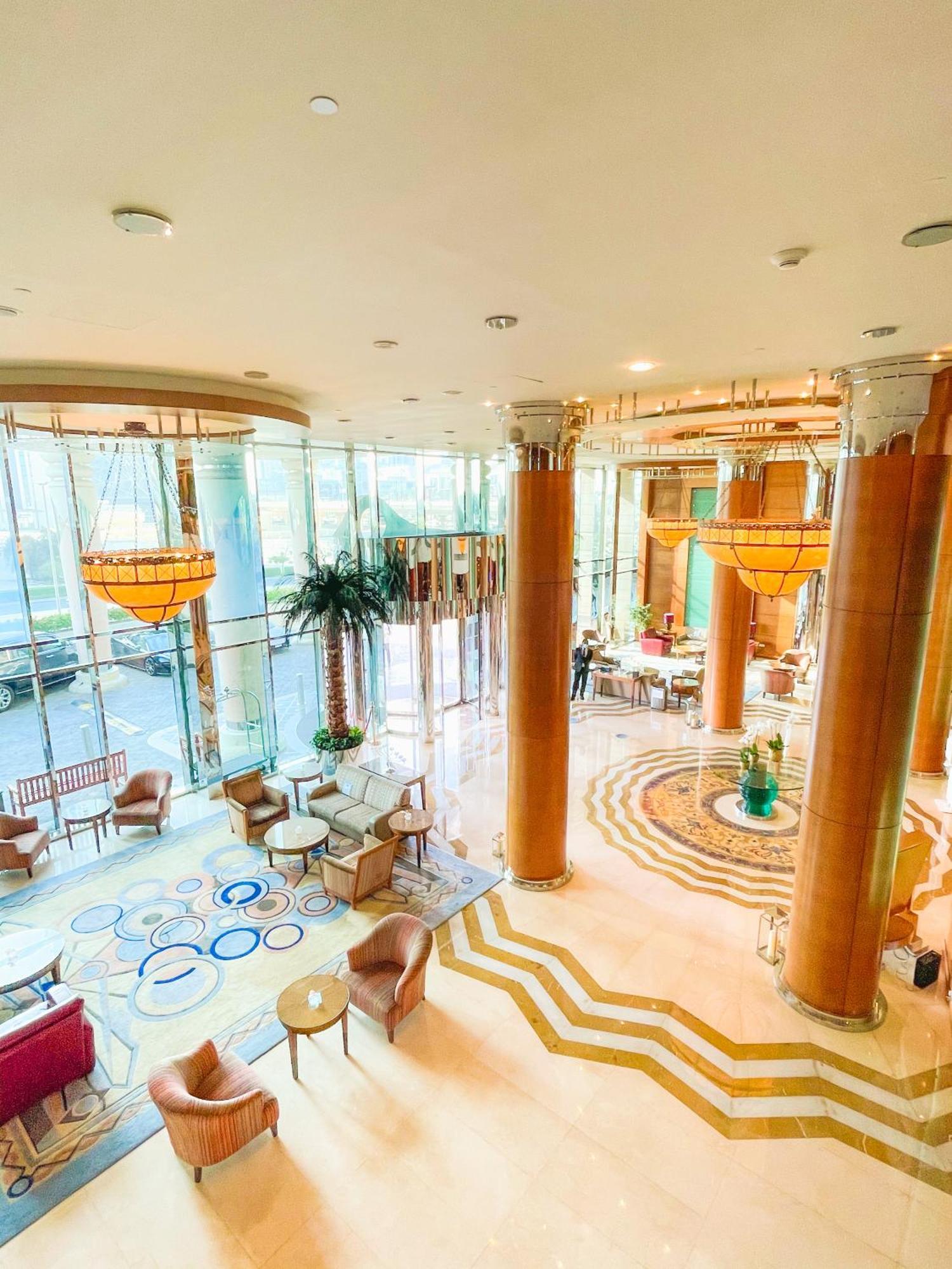 Swissotel Al Murooj होटल Dubai
